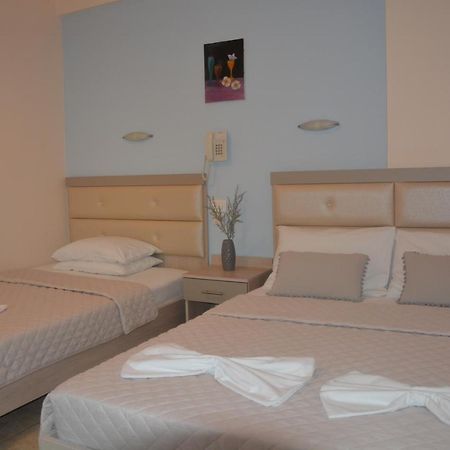 Achillion Lejlighedshotel Paralía Eksteriør billede