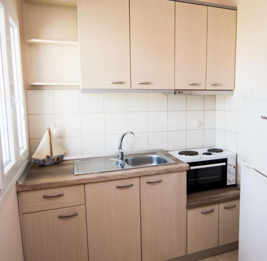 Achillion Lejlighedshotel Paralía Eksteriør billede