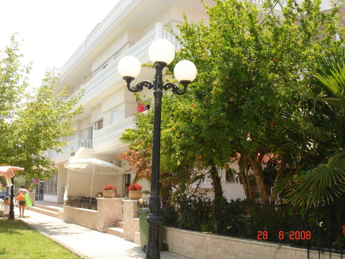 Achillion Lejlighedshotel Paralía Eksteriør billede