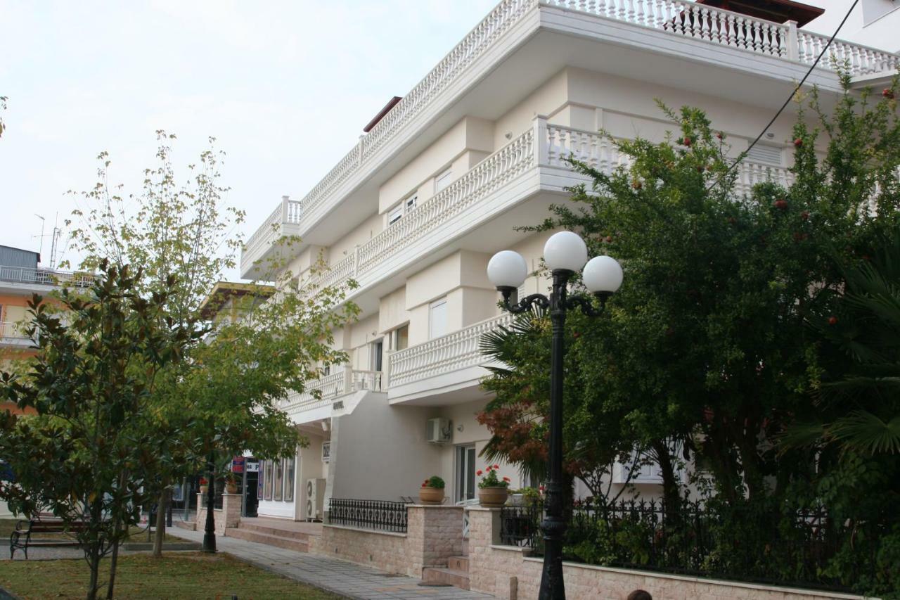 Achillion Lejlighedshotel Paralía Eksteriør billede